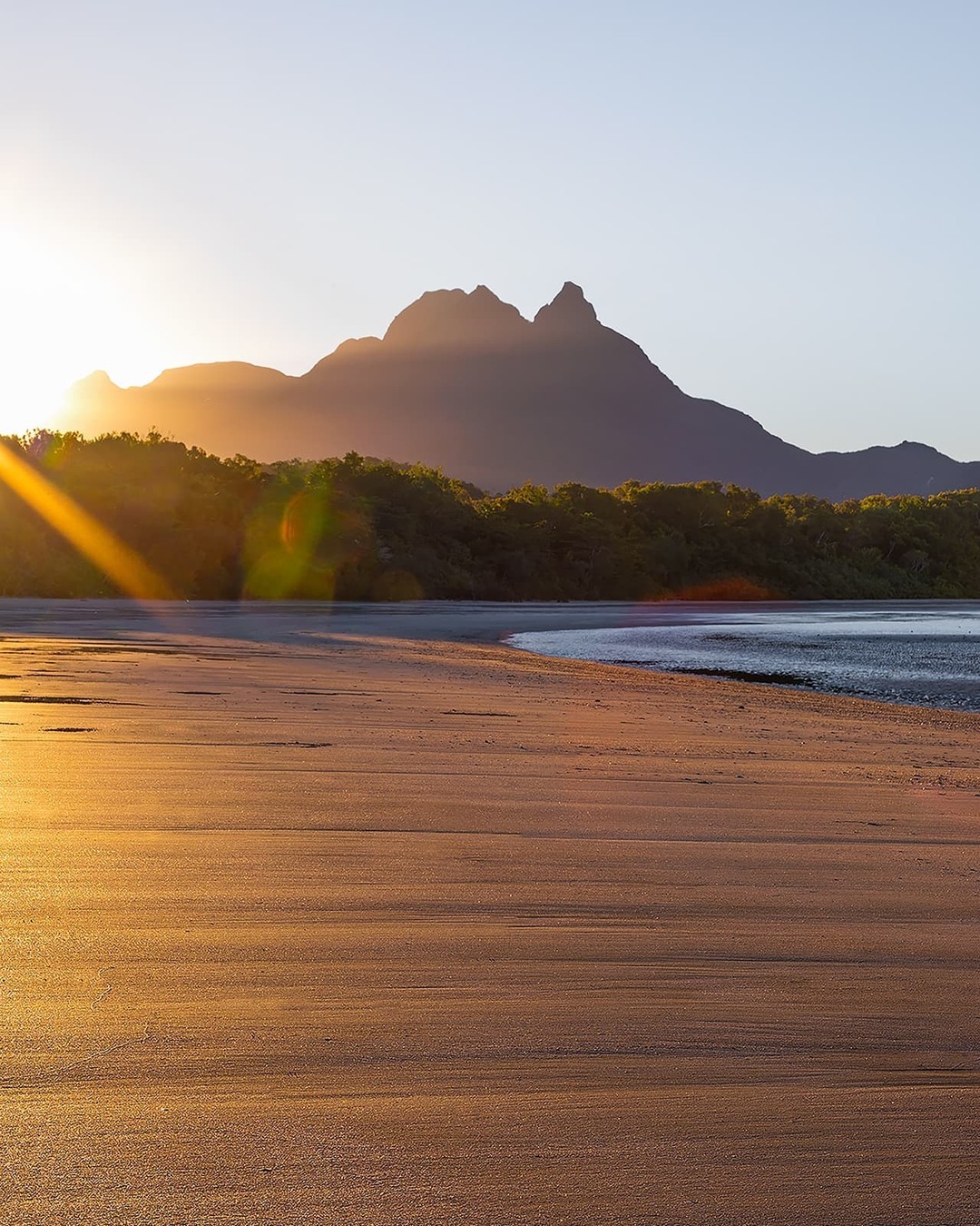 Hinchinbrook Island, Far North Queensland, North Queensland, Australia